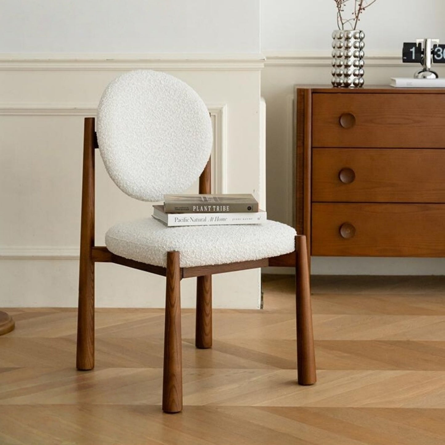 JOY HOME Chair: Luxury Dining Chair Armchair for Living Room Dining Room in Dubai showroom