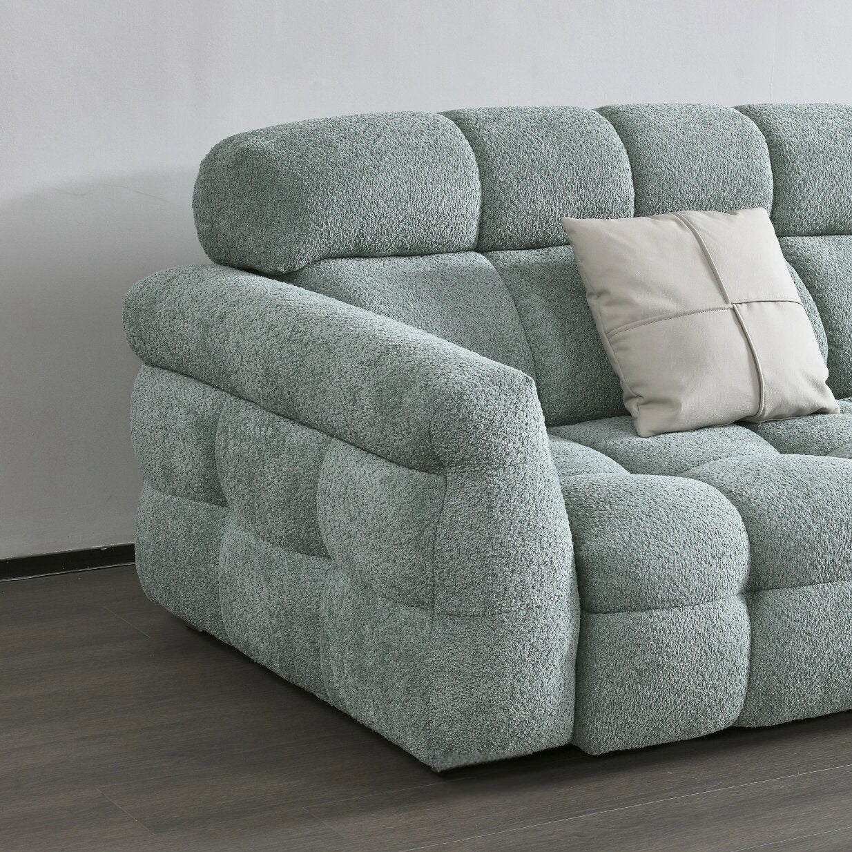 JOY HOME Furniture: in Dubai showroom