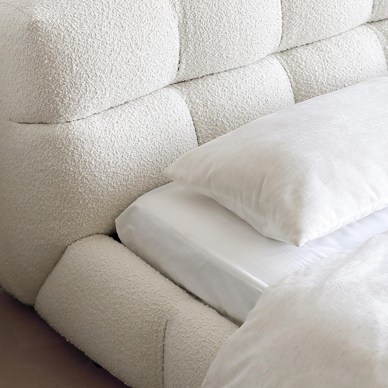 JOY HOME Furniture: in Dubai showroom